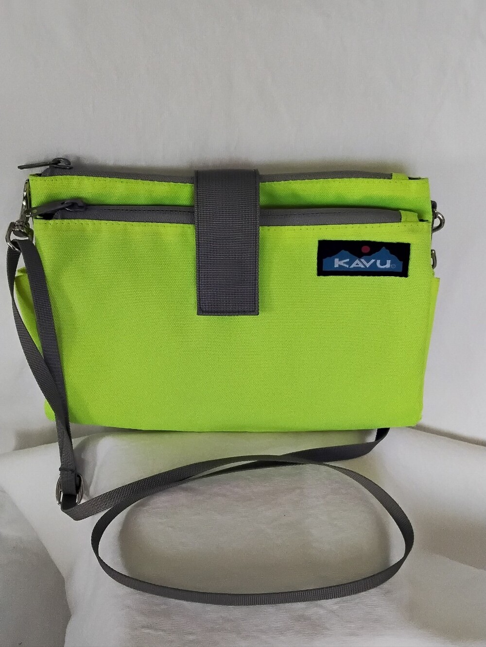 KAVU Cascadia Women's Crossbody Organizer Bag in Neon Green